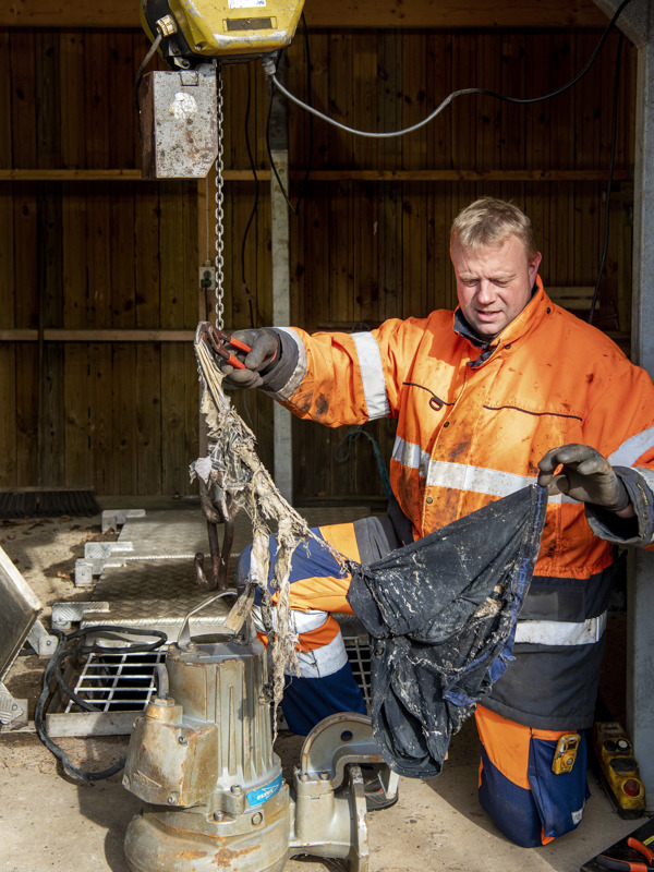 Et eksempel på, hvad der nogle gange havner i vores spildevandspumper: tøj